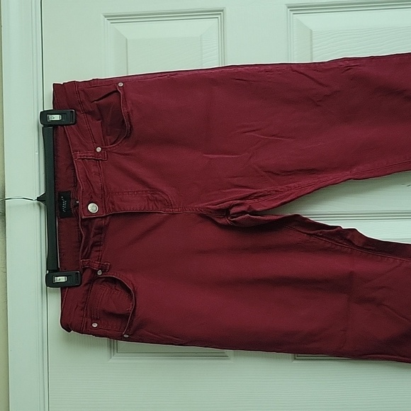 Celebrity Pink Skinny Pants - Picture 3 of 11